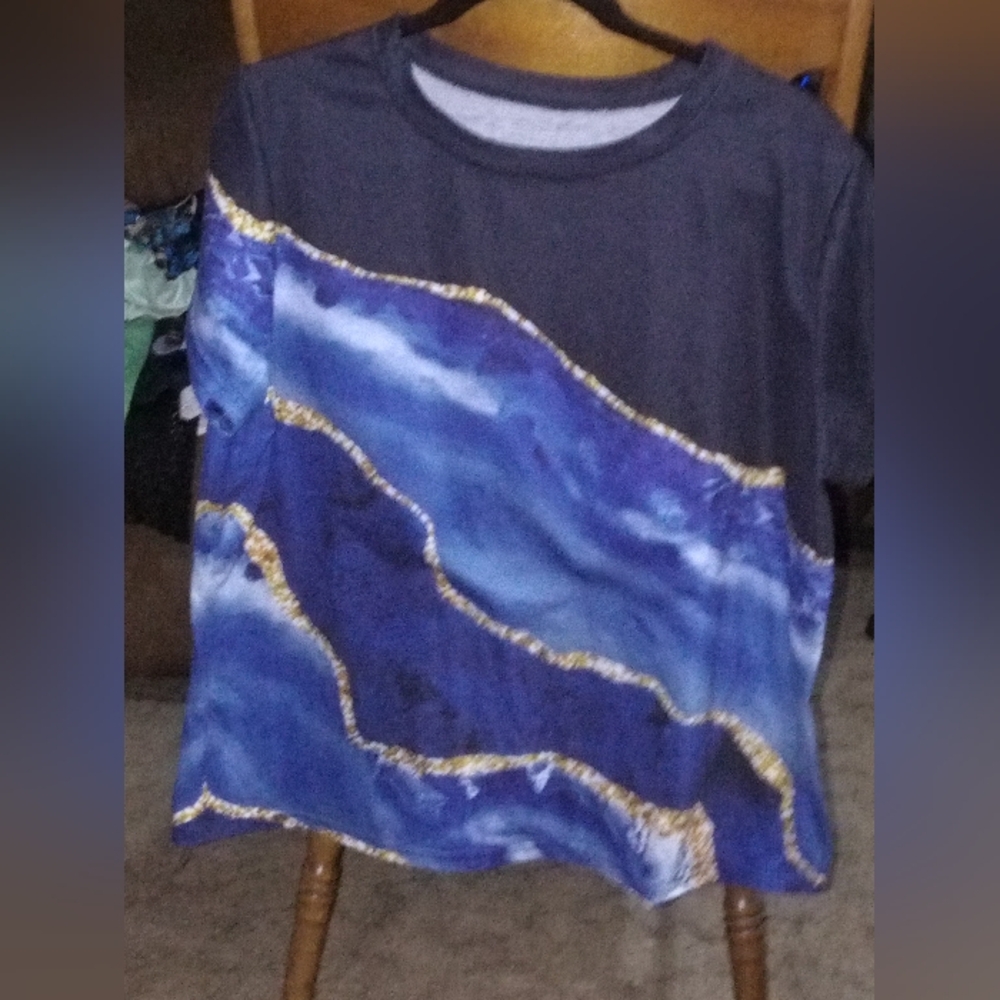 Vibrant Blue and Brown XXL Women's Graphic Tee. Short Sleeve